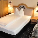 Alpenhotel Kramerwirt 호텔 4*
