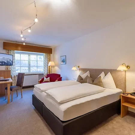 Alpenhotel Kramerwirt 호텔 4*