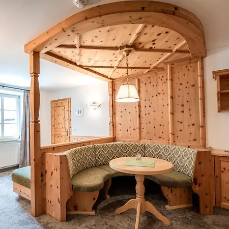 ホテル Alpenhotel Kramerwirt マイヤーホーフェン