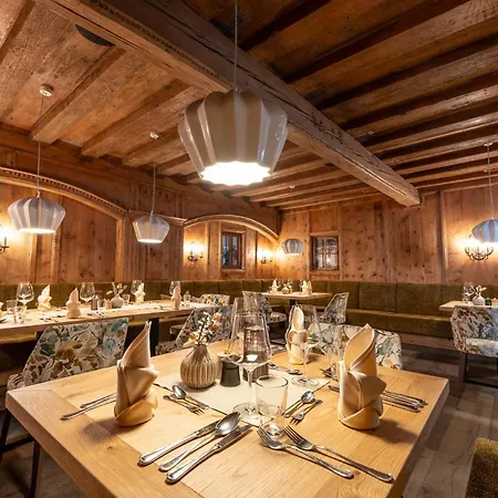 Otel Alpenhotel Kramerwirt Mayrhofen